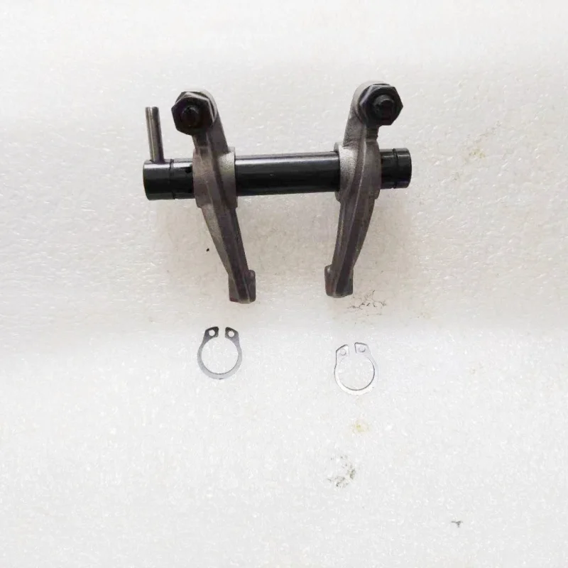 KM2V80 ROCKER ARM ASSEMBLY FIT KIPOR GENERATOR KDE12EA3 KDE12EA KDE12STA KDE12STA ROCKER ARM ASSEMBLY PARTS