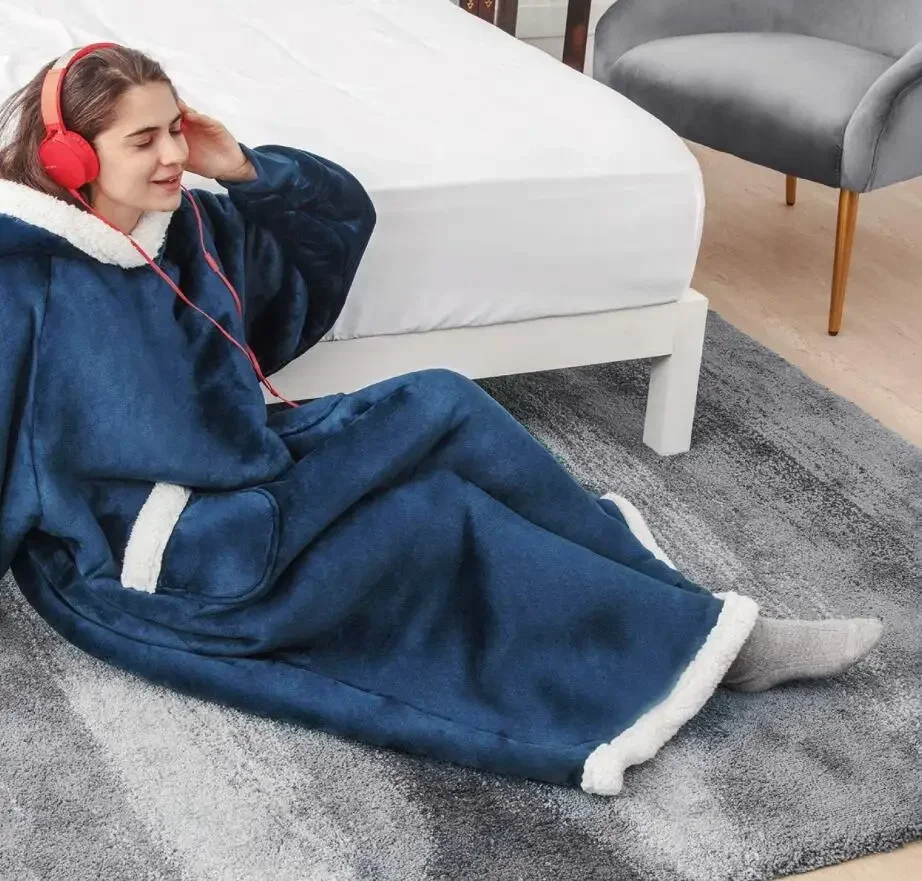 Coperta con cappuccio, di grandi dimensioni, adatta all’uso come vestaglia per adulti, coperta gigante per la TV con tasche, vestaglia invernale spessa in flanella e pile sherpa, che copre tutto il