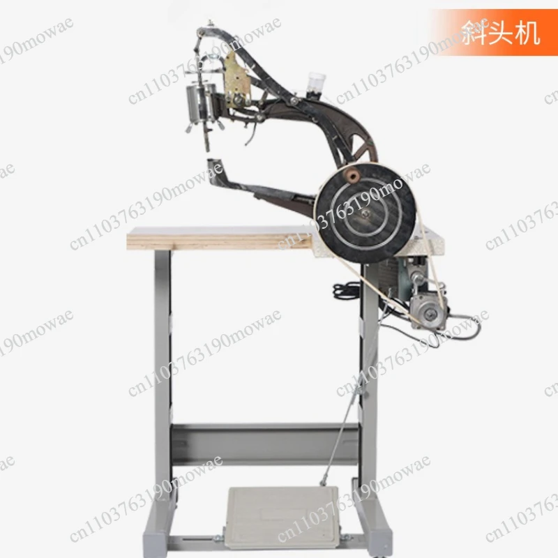 Electric hand crank dual-purpose side sewing machine for thick material