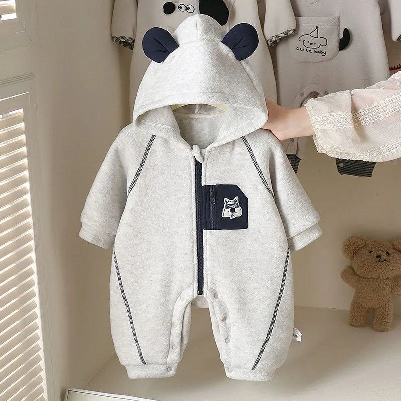 2026 New Autumn Winter Jumpsuit Infant Boy Clothes Korean Casual Fashion Cartoon Hooded Cute Warm Fleece Romper Baby Items B385