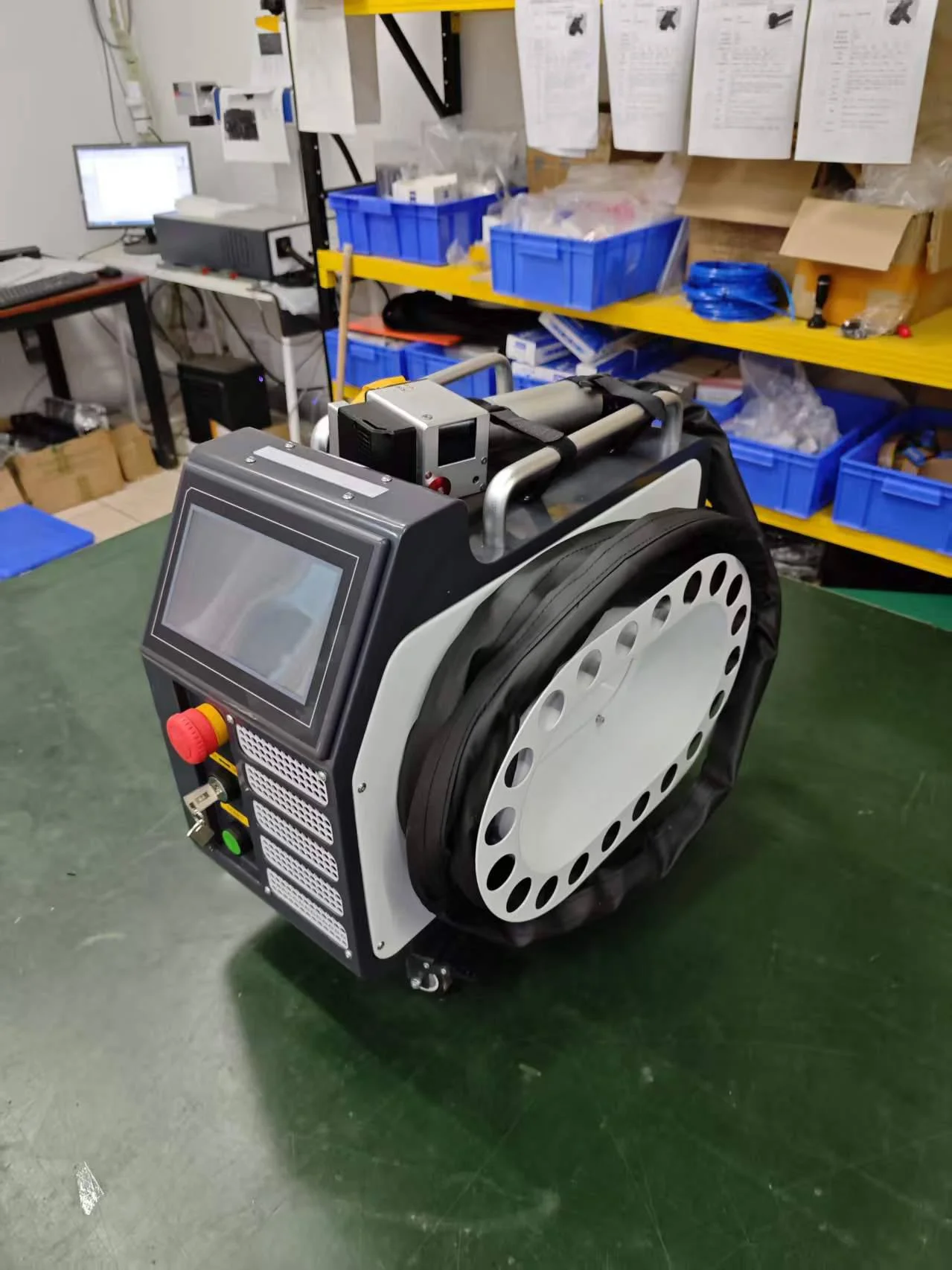 Pulse Laser Cleaning Machine 300W Fiber Type Portable Laser Cleaner for Oxide Paint Rust Removal Two Year Warranty