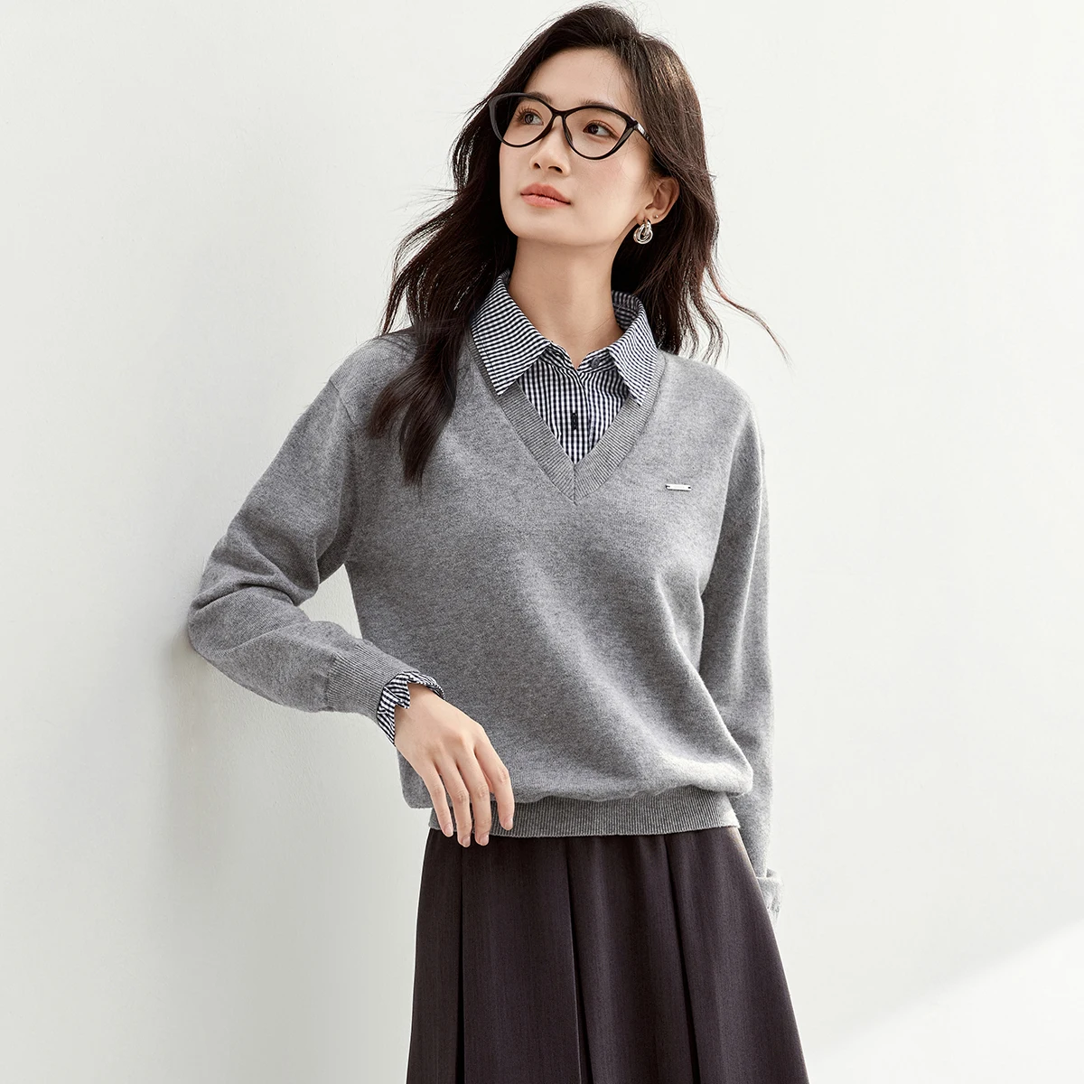 

SENTUBILA Women's Sweater Casual Patchwork 2 in 1 Knitted Pullovers 2026 Winter Cropped Turn-down Collar Lady Jumpers 751E58366