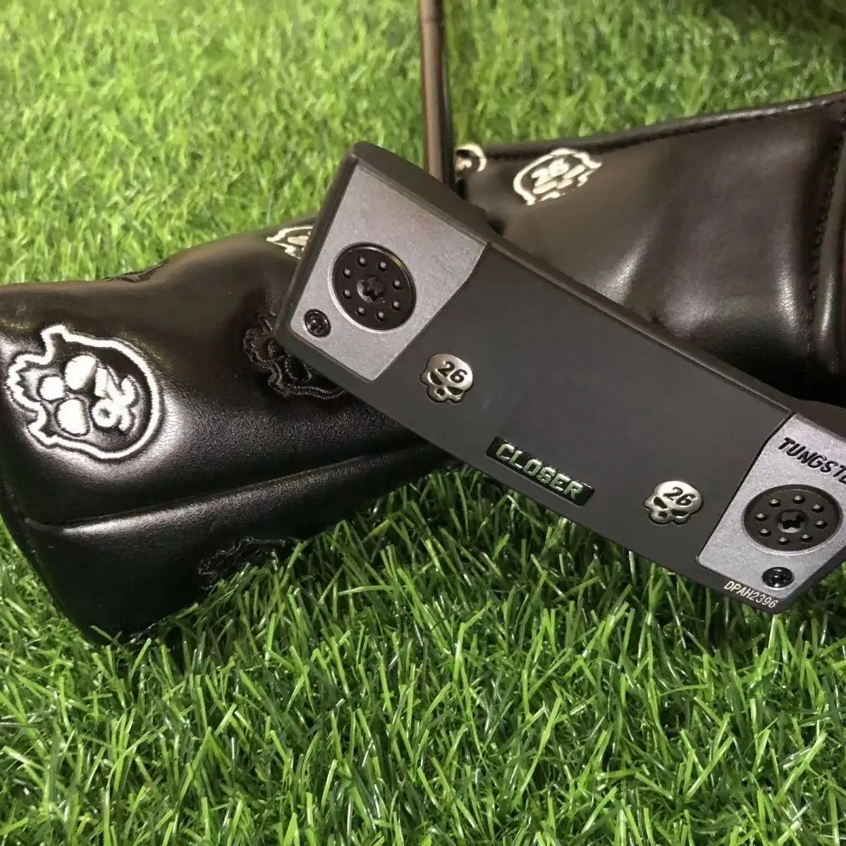 

Golf Modern Classic Blade Putter | New Version with Enhanced Control and Premium Finish