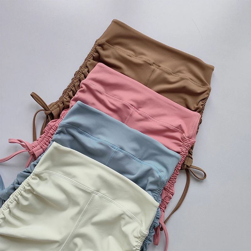 Hochgeschnittene Sexy Fitness-Shorts mit Kordelzug Schnelltrocknende Dreiteilige Laufhose für Damen Pfirsichfarbene Sport-Hotpants – Detail 12