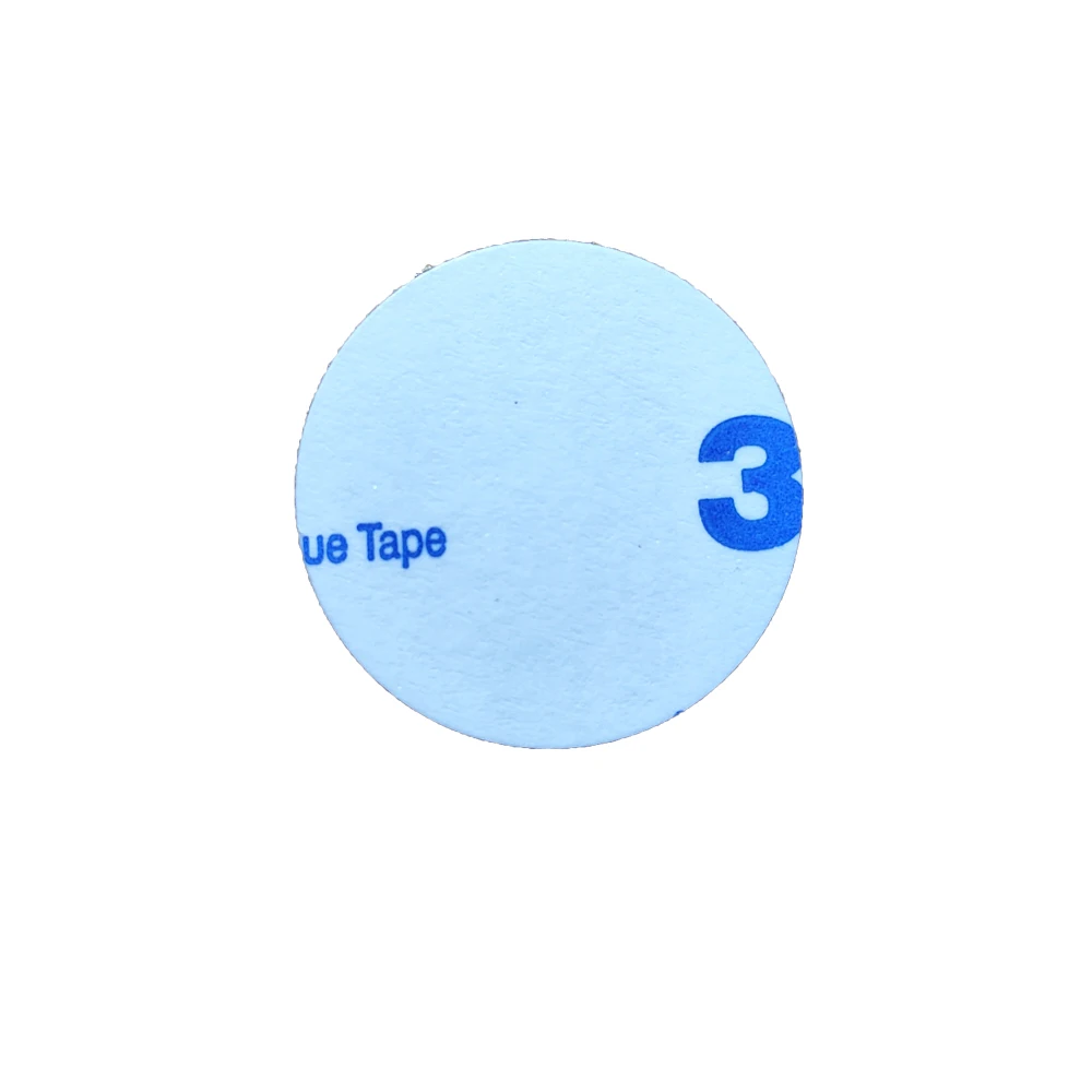 NFC 215 Tarjeta de moneda NFC totalmente negra Insignia ultrafina antimetal 25 mm PVC resistente al agua con respaldo adhesivo 0,88 mm de espesor