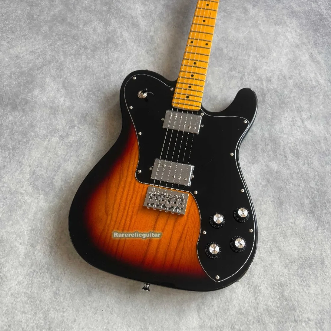 

Custom 6 Strings thinlin sunburst finish Electric Guitar, Ash wood body, HH pickups, black pickguard