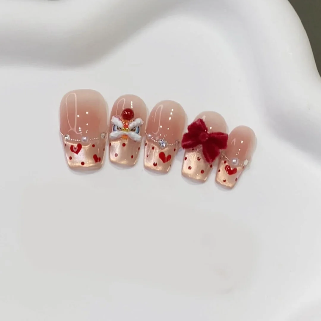 10개 수제 짧은 프레스온 네일 프렌치 스타일 레드 새해 깃털 사자 디자인 가짜 손톱 착용 가능한 네일 아트 팁 소녀용