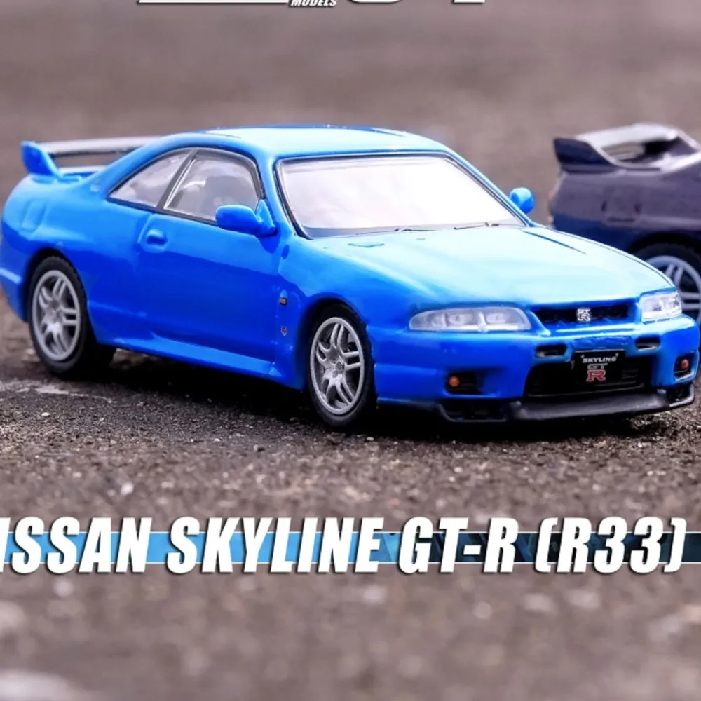 

Коллекционная литая модель автомобиля INNO 1:64 SKYLINE GTR R33