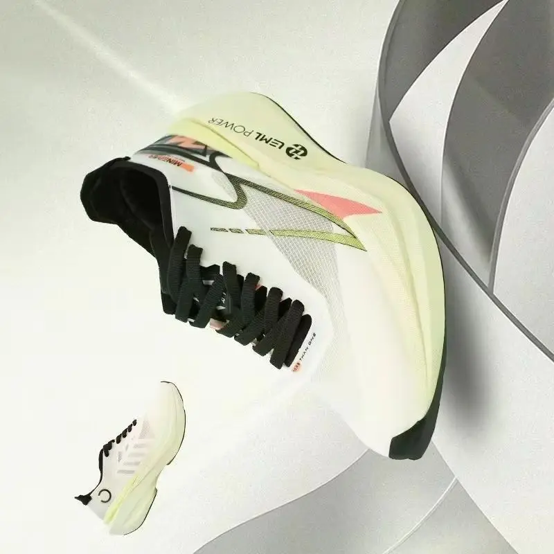 

Модные мужские кроссовки 2026 года с низким верхом, противоскользящей подошвой и карбоновой пластиной по всей длине стопы, прочные и удобные, спортивная обувь для пар