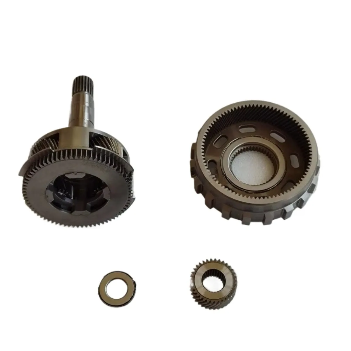 The HF35-SHAF01-U1 input shaft with ring gear sun gear and planetary gears is suitable for the Ford HF35 automatic transmission.