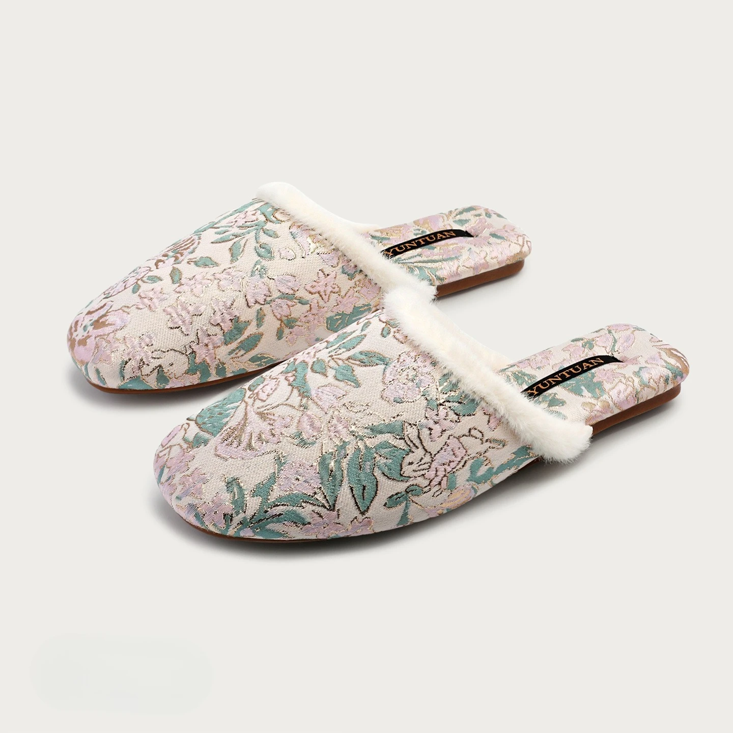 الخريف الشتاء صوف مبطن الأزهار نمط الجاكار النمط الصيني النعال القطنية الدافئة للاستخدام المنزلي للنساء مع زخرفة فرو المنك