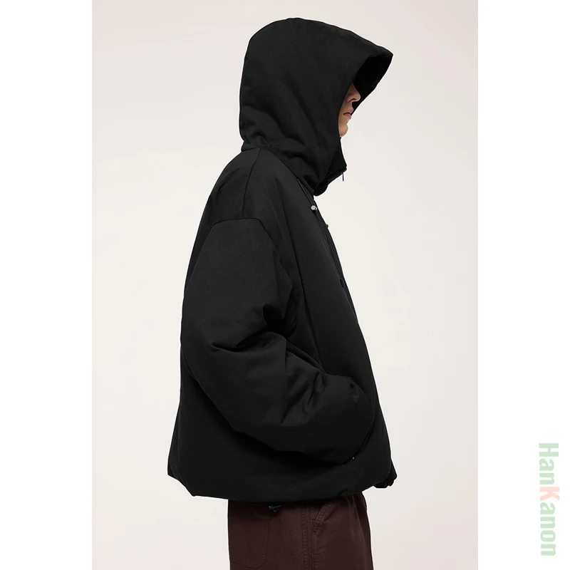 Doudoune à capuche pour hommes |   Nouveauté 2024 A/W avec tissu tricoté fonctionnel et silhouette Boxy, remplissage 90% duvet