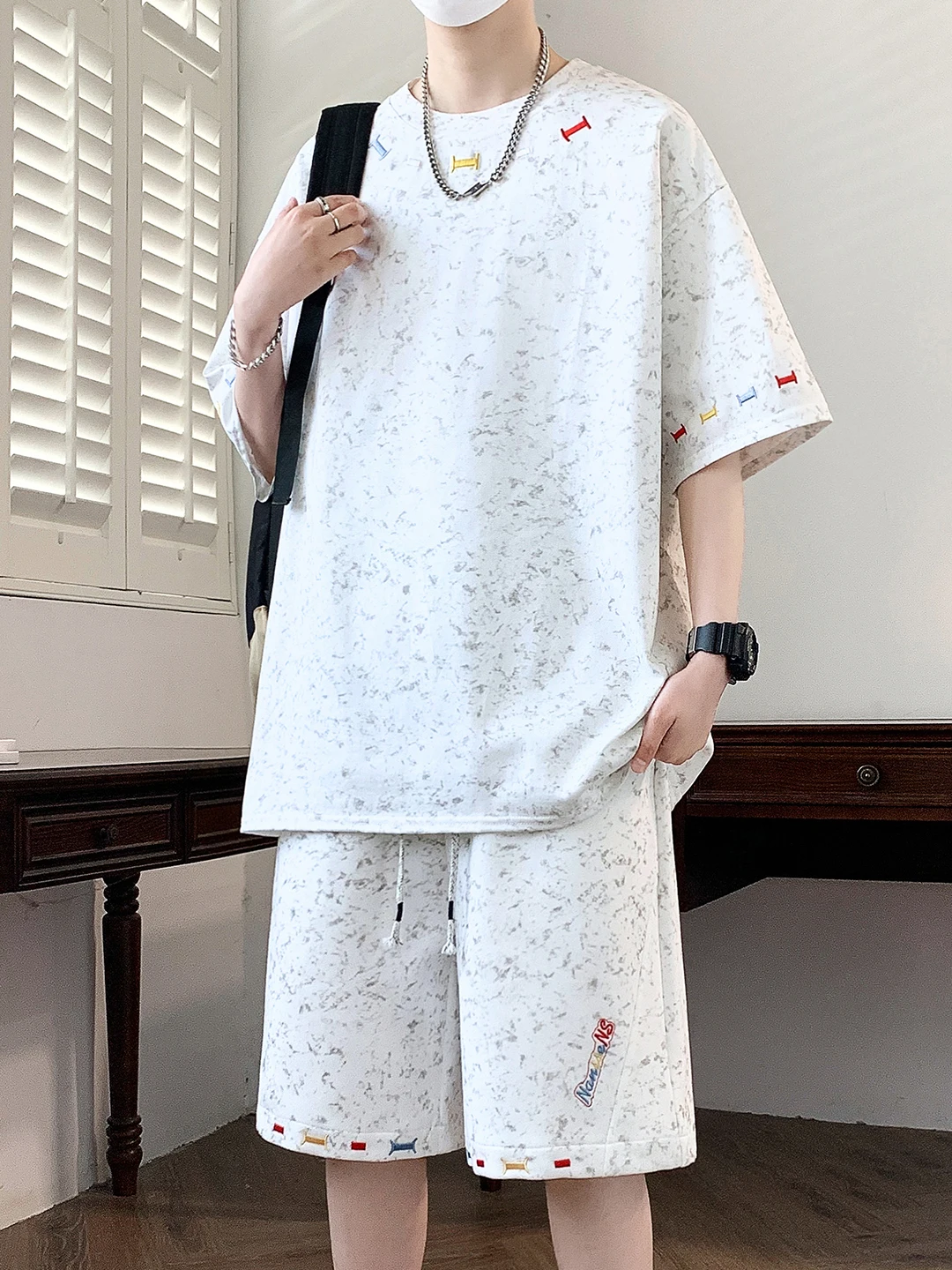 Conjunto de Roupas Casuais Soltas para Homens, Camiseta de Verão de Manga Curta e Shorts, Conjunto de Duas Peças, Estilo Amer...