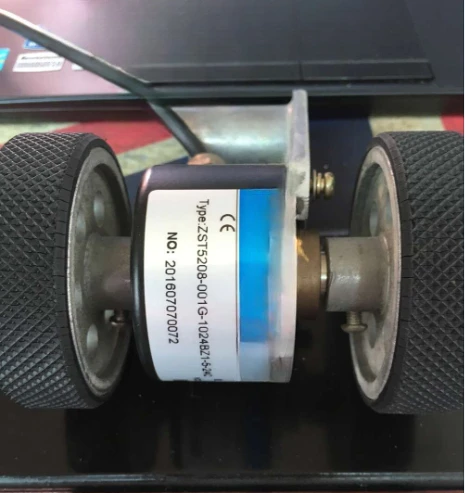 ZST5208 Incremental two-wheel encoder 3000, 3600 pulse replacement roller encoder ENC-1-1-T-24