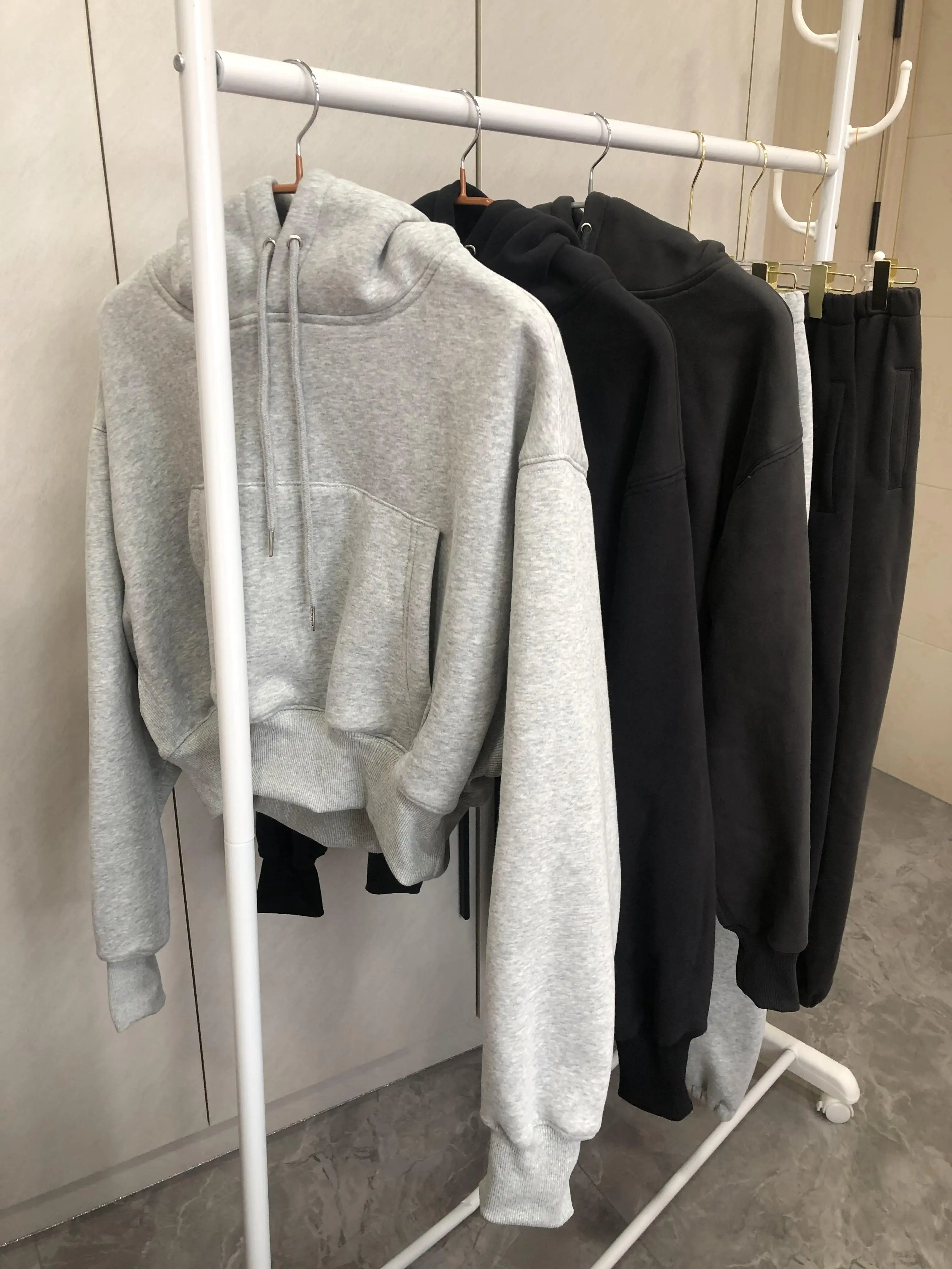 Toptan Polar Hoodie Jogger Pantolon Eşofman Sonbahar Kış 2 Parça Set Eşofman Kadın Spor Kıyafeti Iki Parçalı Katı Rahat