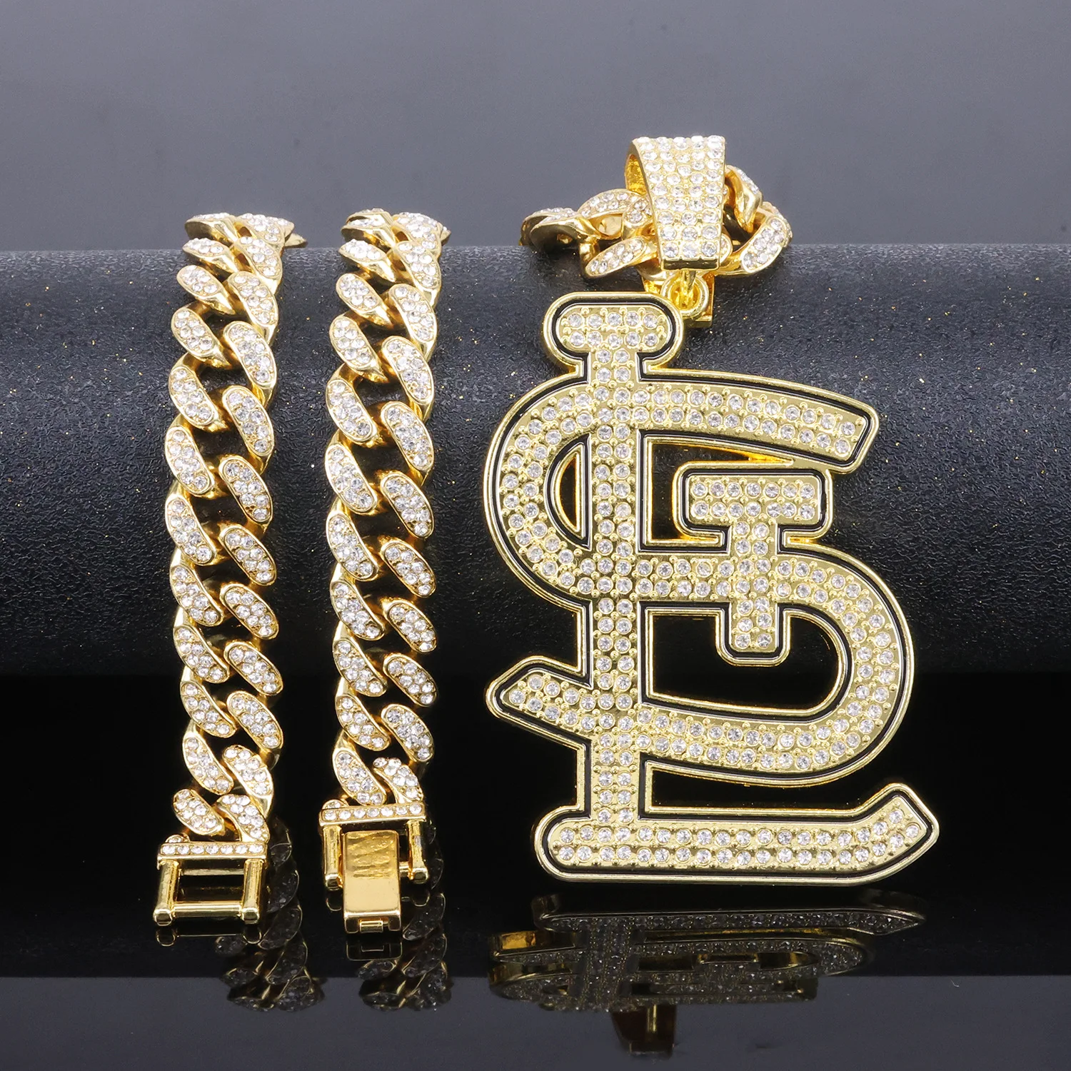 

Английская буква LST в стиле хип-хоп, кулон в стиле фанк, ожерелье из сплава с бриллиантами, ювелирный аксессуар, хит продаж