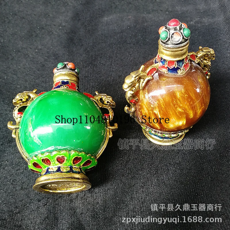 Wholesale of antique and miscellaneous handicrafts Antique-style, distressed round snuff bottle with handle, wholesale of vintag