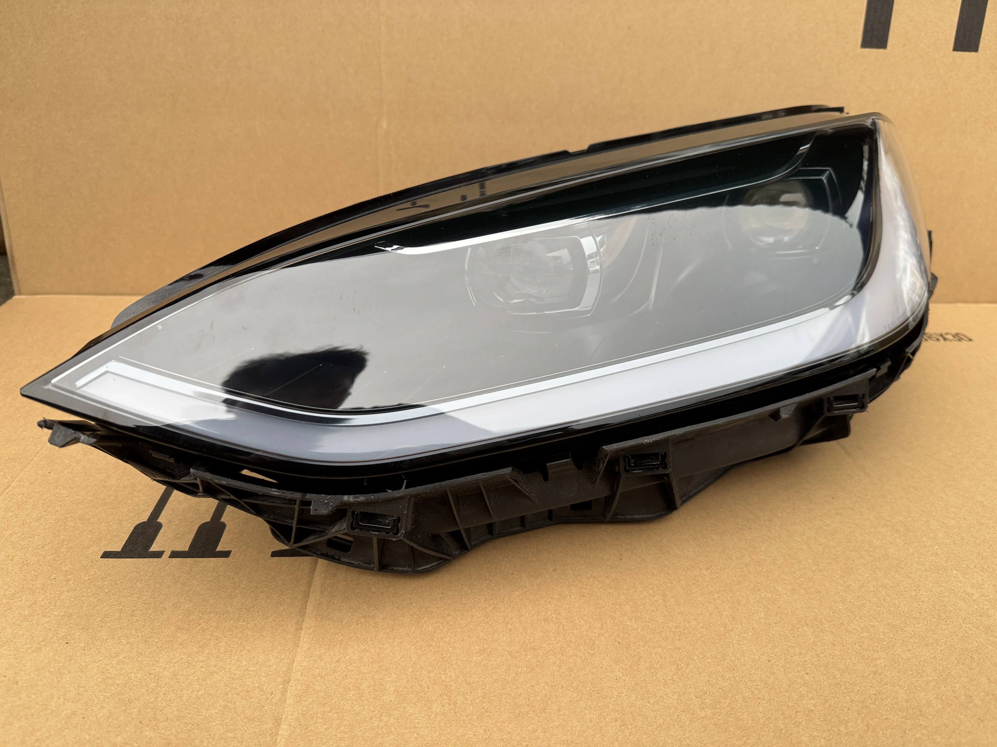 Fit For Tesla Model X Headlight 2023-2025 Model X Matrix LED Headlight Tesla Cars Accessories For Replacement Plug And Play