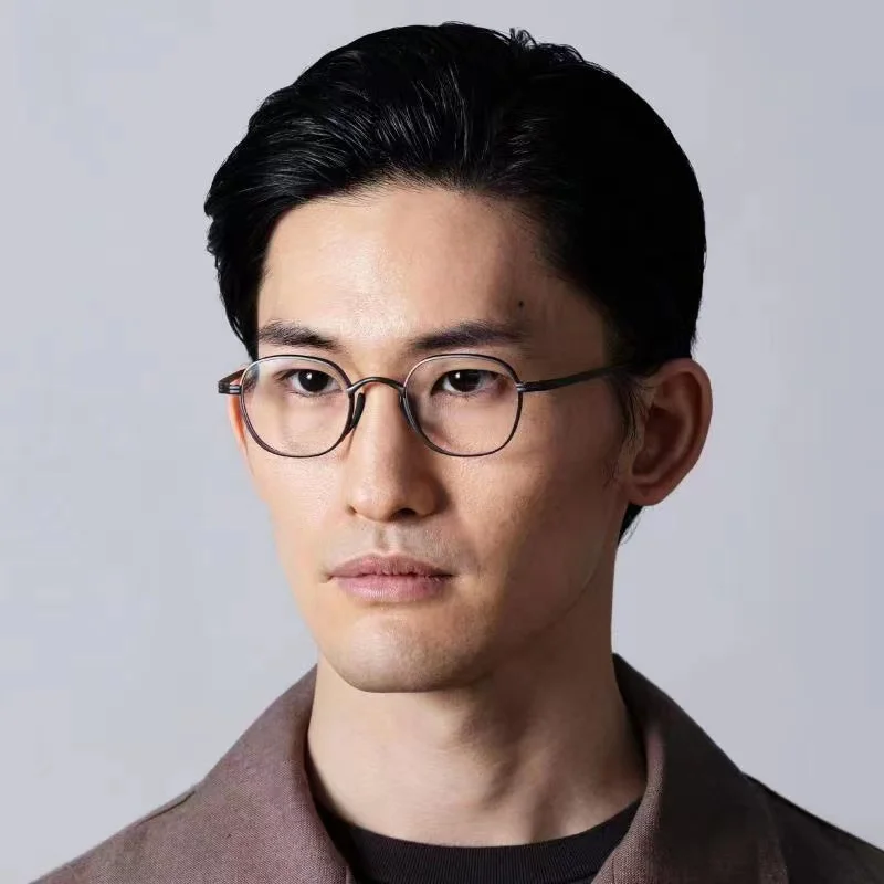 Japanese Retro Classic Small Square Frame Pure Titanium  eyeglasses for man and woman eyewear  Design as KameManNen KMN131