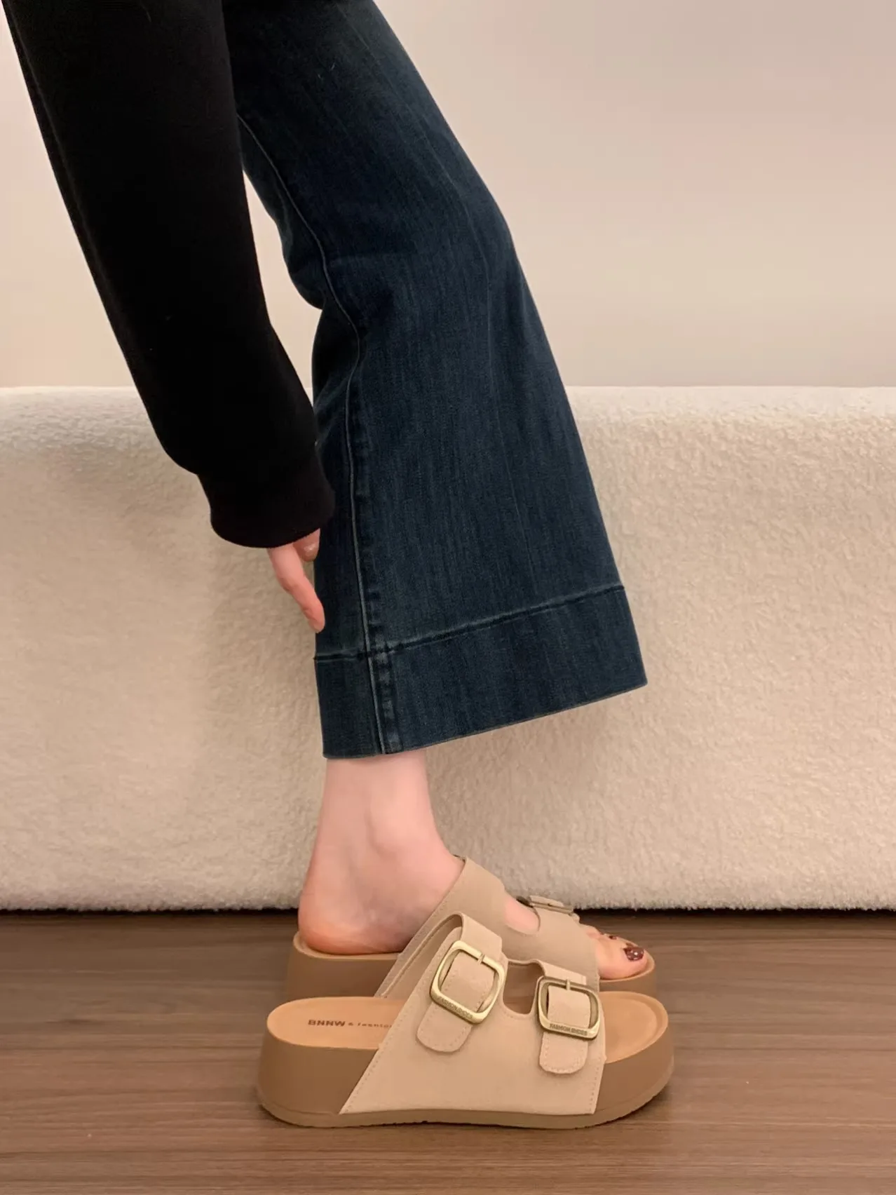 Thick Sole Platform Slides Elevated Beach Sandals High Heel One Strap Flip Flops Comfortable Non Slip Summer Shoes