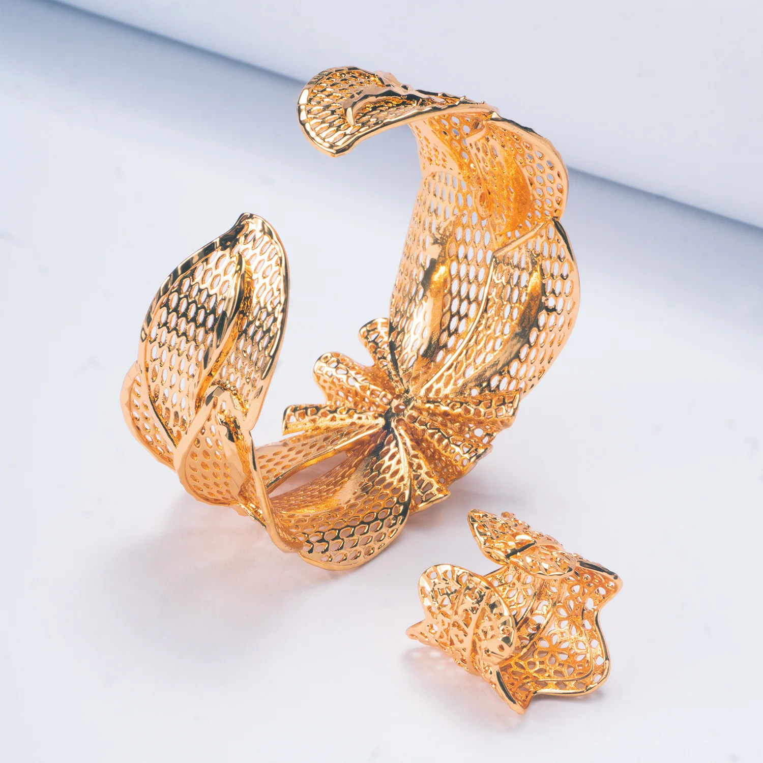 9999 gold flower bracelet - wholesale for Dubai brides, Indian and Nigerian weddings, bracelet and ring sets