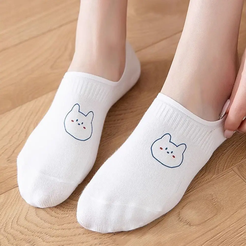

10 пар модных женских невидимых носков с героями мультфильмов, милые нескользящие милые носки-лодочки, тонкие чулочно-носочные изделия, белые носки с медведем, уличная одежда
