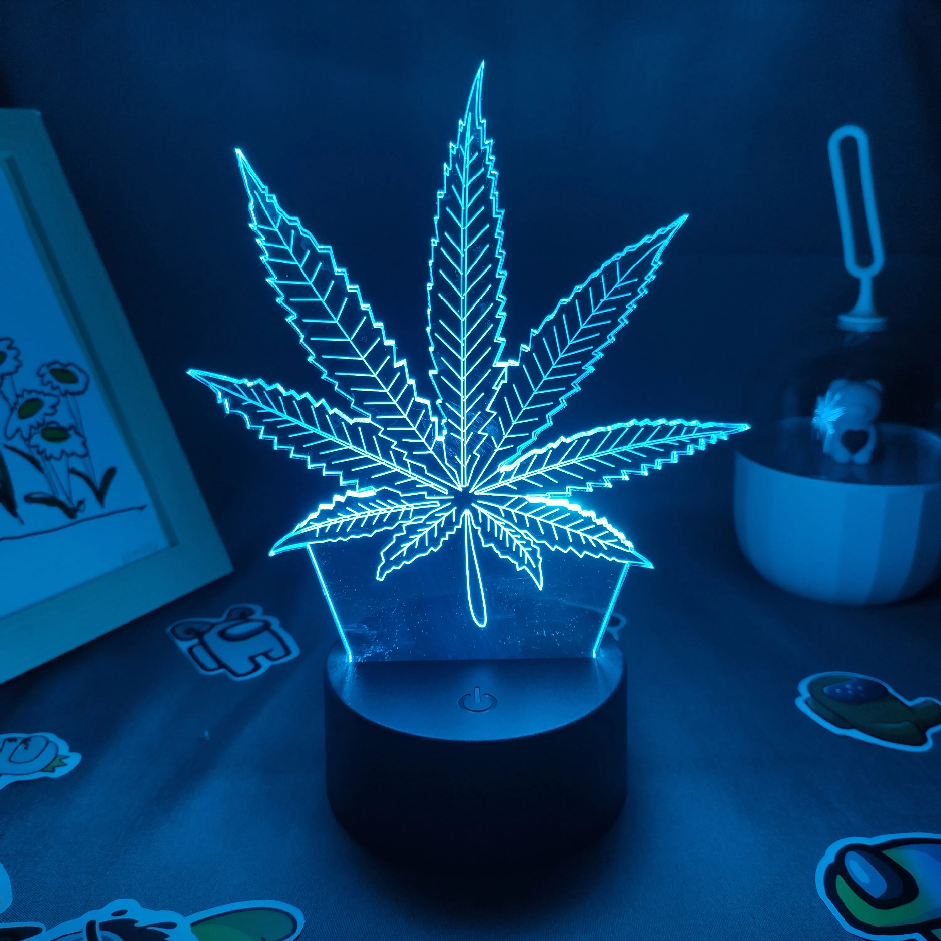 Maple Leaf Lamp 3D LED Night Lights Cool Gifts for Friend RGB Entertainment Lava Lamp Bedroom Bedside Office Table Decoration