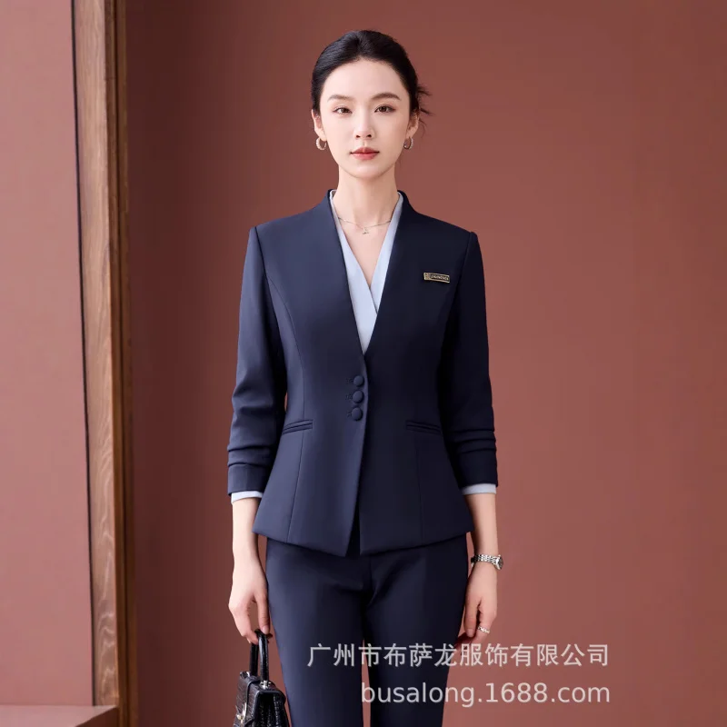 ชุดสูทกระโปรงผู้หญิงระดับไฮเอนด์สำหรับฤดูใบไม้ร่วงและฤดูหนาวปี 2025 ดีไซน์หรูหราสำหรับใส่ทำงาน สไตล์สลิมฟิต เหมาะสำหรับผู้บริหาร