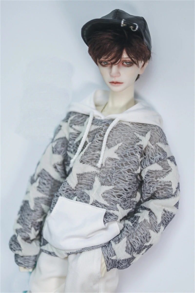 BJD doll clothes suitable for with the 1/3 male SD10 1/4 male POPO68 size grey soled white star hollow-out hoodie doll accessory