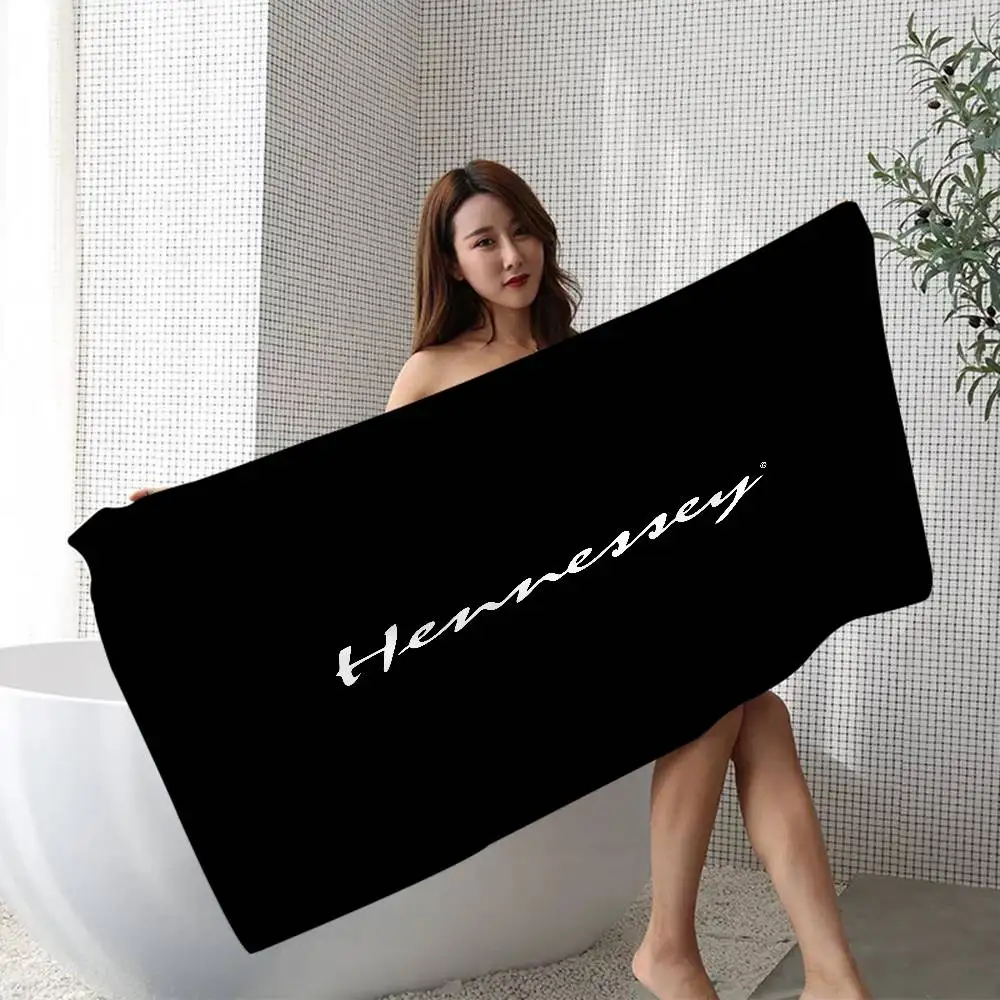 Toalla de natación H-Hennessy Brandy Anime para playa, toallita suave y absorbente, regalos para niños, para viajes, camping, gimnasio