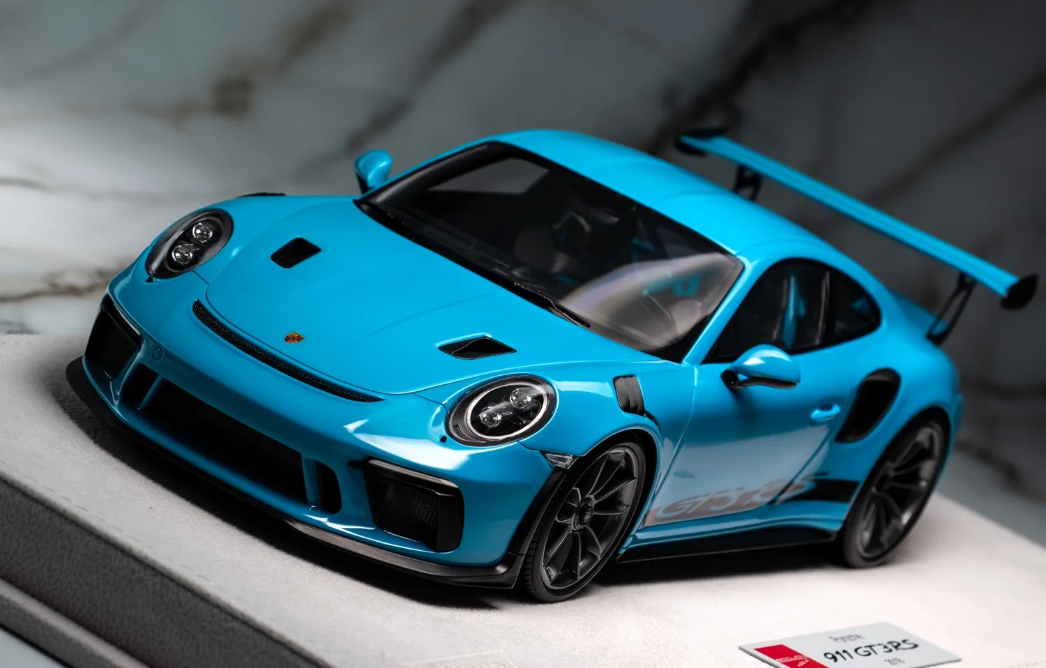 

MAKE UP 1:18 991.2 GT3RS Diecast Model Car Resin