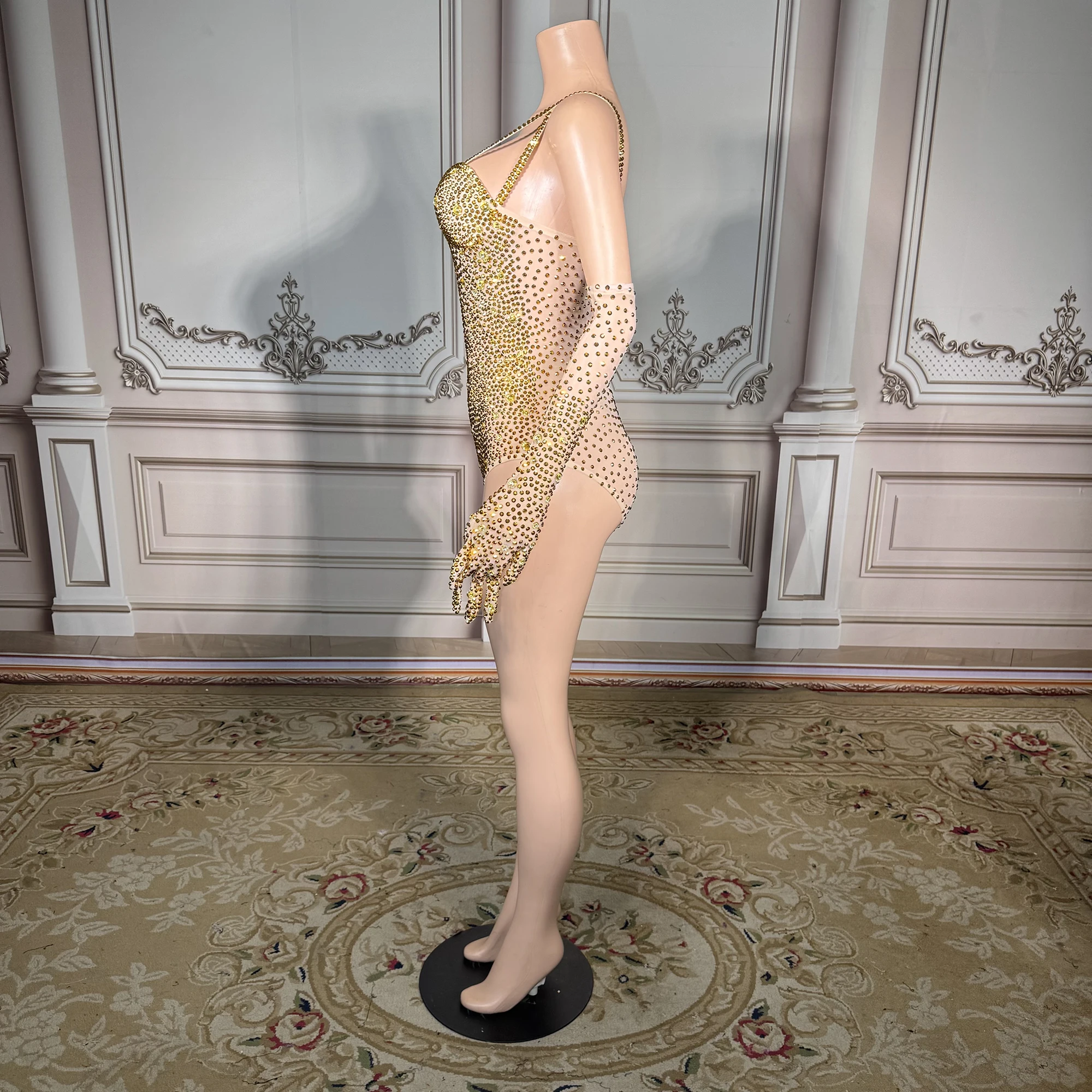 ZD 도매 의류 2024 투명 섹시 바디수트 라인스톤 여성 민소매 바디수트 (장갑 포함)