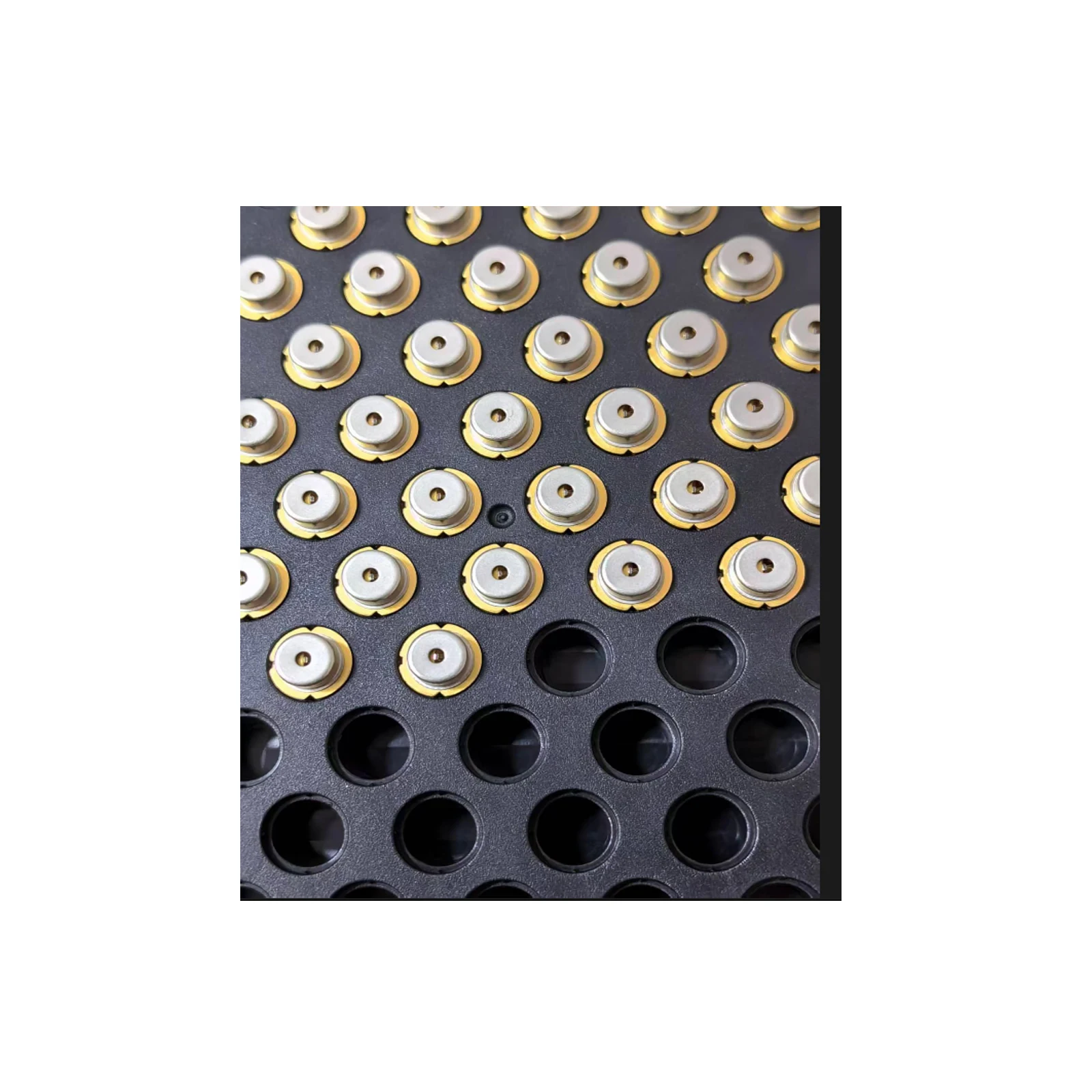 520nm 525nm 1.3W 1.6W 1.8W Green Laser Diode Flat Window Small Window