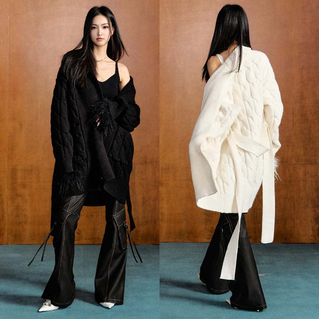 

customized women's adult fashion clothing retro camel hair twisted flower knitted sweater V-neck slim fitting camisole vest