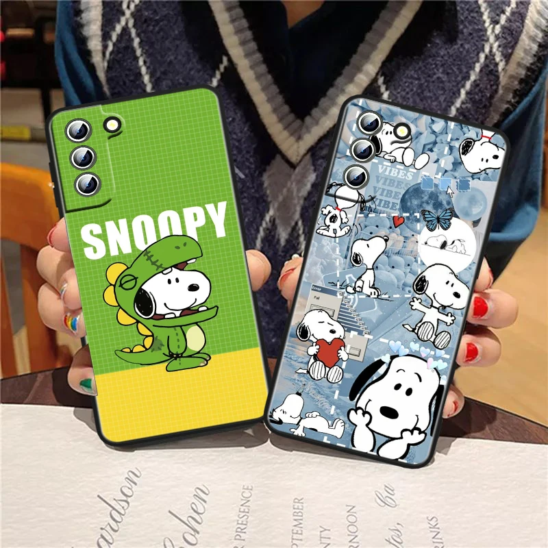 Anime Snoopy Cute For Samsung A73 A72 A54 A53 A52S A34 A33 A32 A25 A24 A23 A22 A15 A14 A13 A05 Black Phone Case