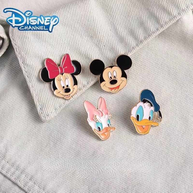 

Disney Mickey Mouse Donald Duck Brooch Cute Anime Accessories Enamel Pin Backpack Decoration Jewelry Party Gifts for Girls Toys