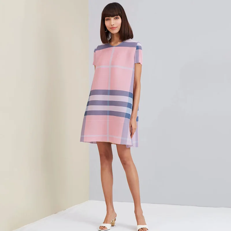 Miyake Pleats Spring 2024 New Short-Sleeved Plaid Simple/Loose Fashion Versatile Women\'S Dress/Knee Dress In Stock