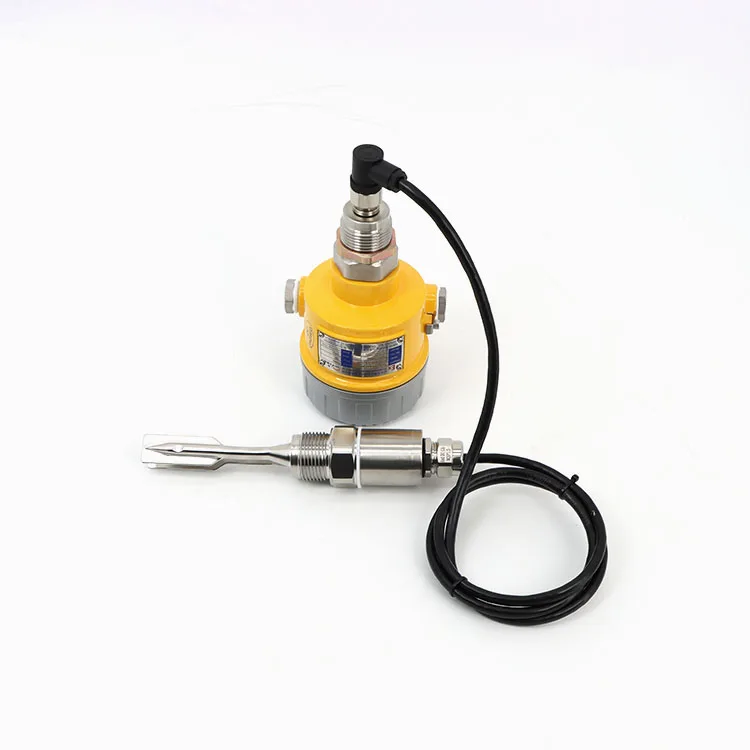 316 Stainless Steel Probe Aluminum Alloy Housing 10m Cable Relay Output IP65 Yellow Warning Design Split-Type Level