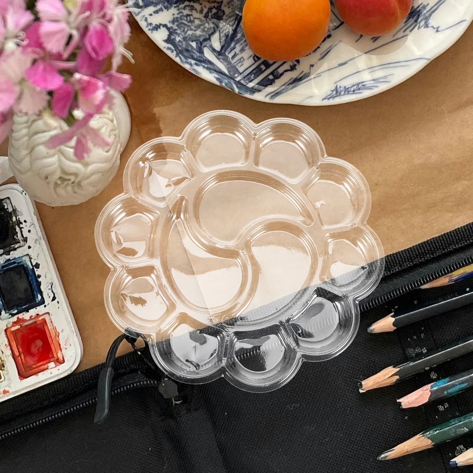 

50Pcs Plastic Paint Palette Flower Shape Multiple Wells Paint Mixing Tray for Watercolor Oil Acrylic Art Wet Palette