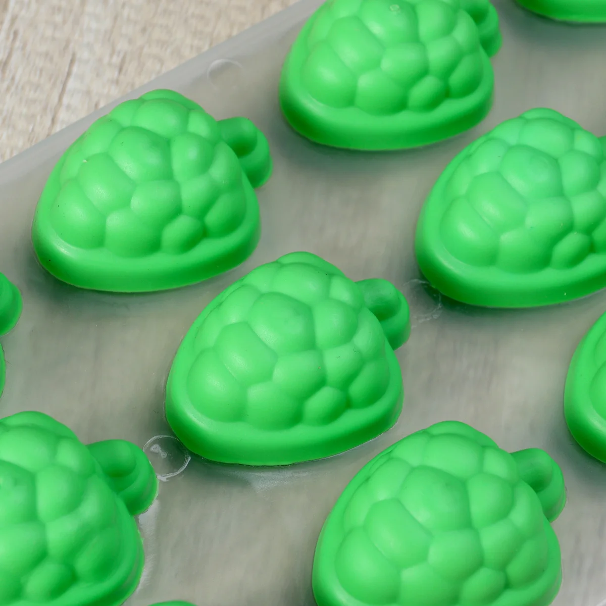 

4Pcs Grape Shaped Ice Molds 12 Lattices Food Grade Silicone Non Stick Easy to Peel Out for Ice Cream Popsicle Yogurt Green