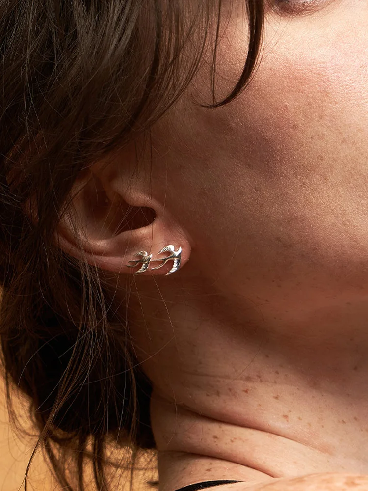 Copper Alloy Flying Swallow Earrings Jewelry Accessories For Women Men Couple Matching Tiny Bird Ear Studs Elegant Daily Accesso