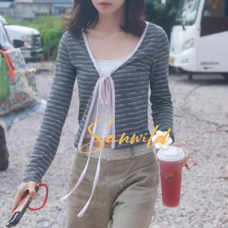 

Streetwear V-neck Lace up Casual Long-sleeved T-shirt Women 2025 Autumn Y2K Contrast Color Striped Slim crop Tops