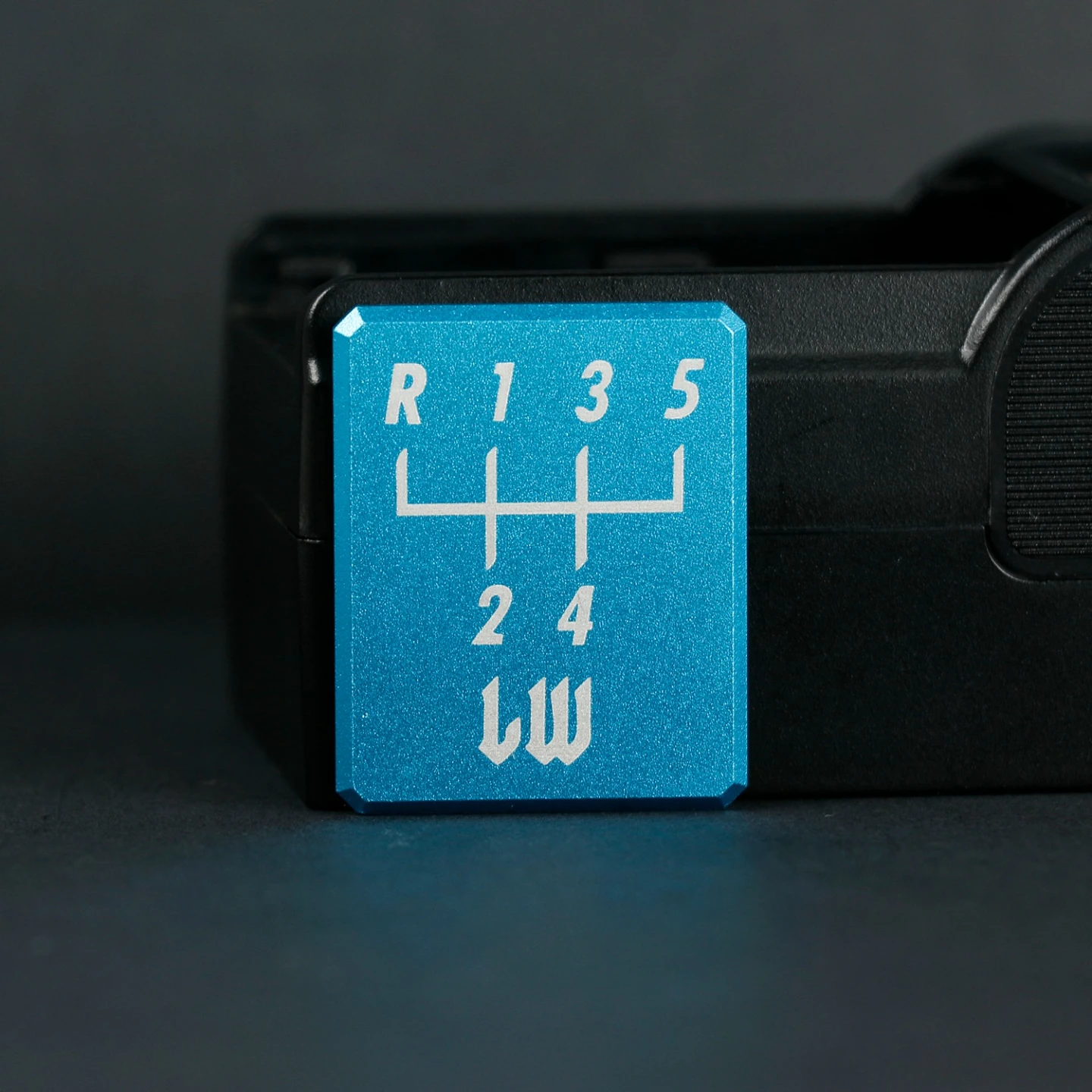 LW Emblem Getriebe Auto Gangschaltung Muster Manuelle Getriebe Aufkleber Stick Gedruckt Tag Innen Aufkleber Abzeichen