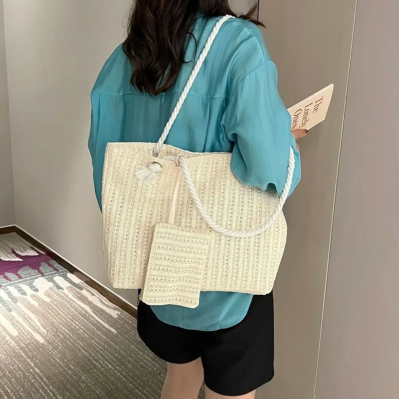 Bolsas de Praia Chique: Elegância, Praticidade e Estilo Para Toda a Estação