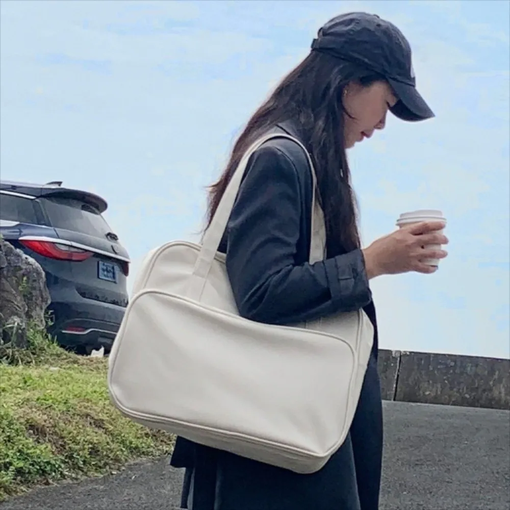 

Cute Fashion Large Capacity Tote Bag Korean Handbags Leather Shoulder Bag Luggage Bag Travel Big Bag Short Trip