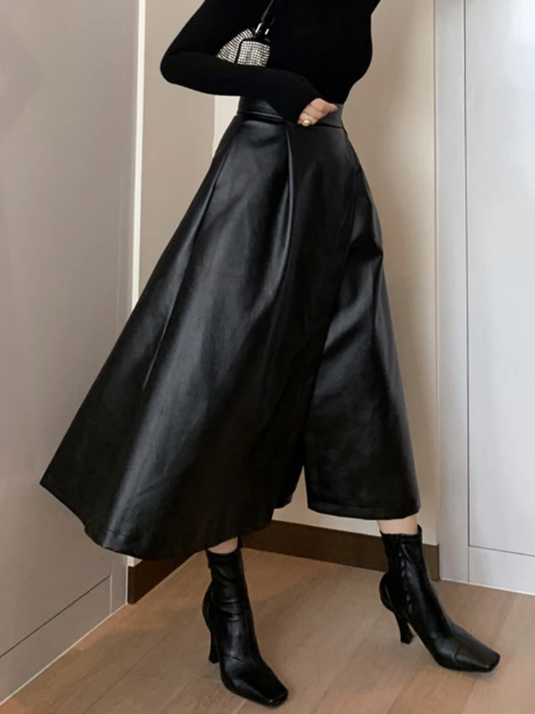 [LANMREM] Black High Waist Leather Split Skirts For Women A-line Vintage Office Lady Fashion Loose Skirt 2025 Spring New 26D1218