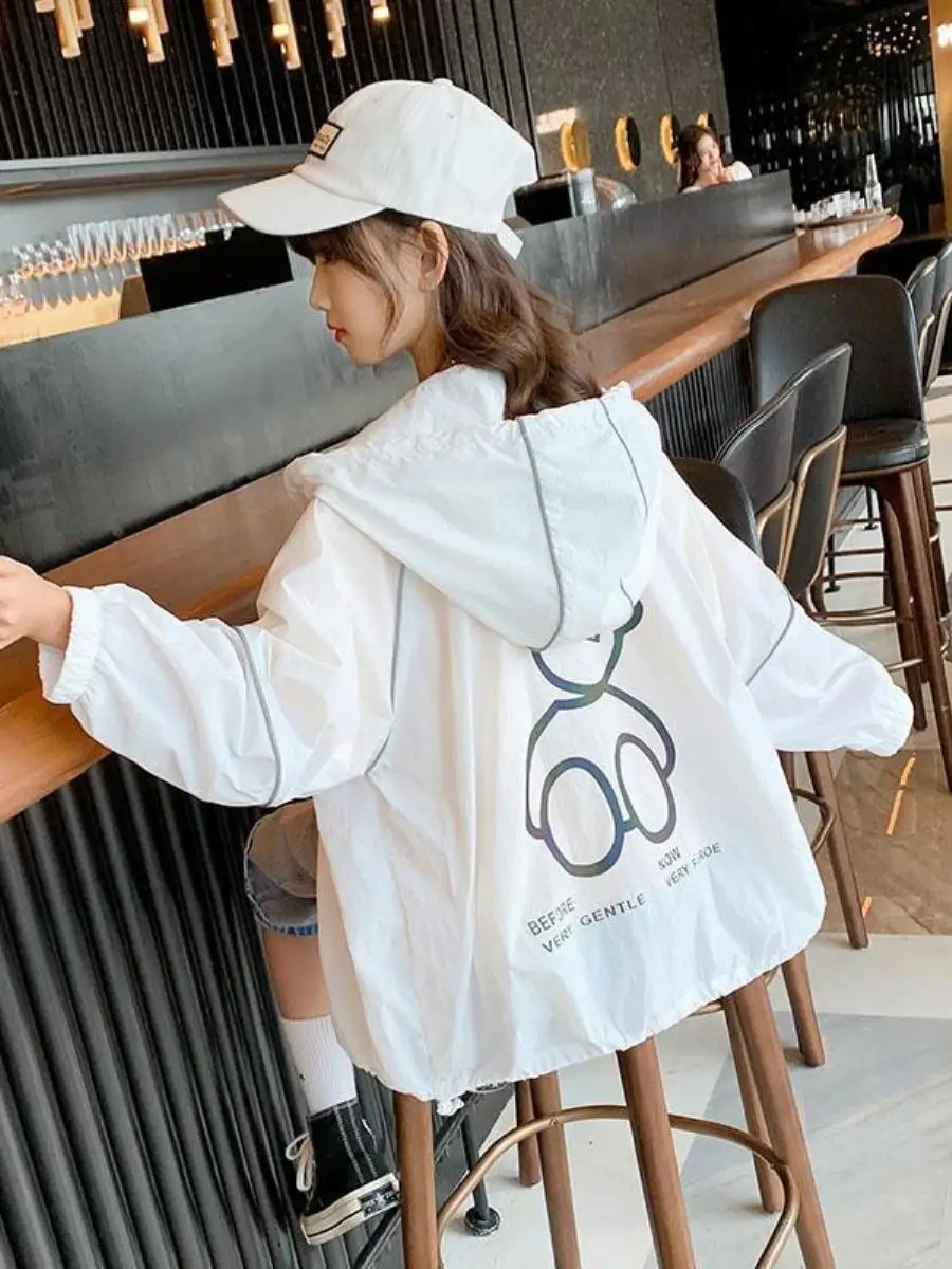 女の子の夏用軽量通気性日焼け防止服スタイリッシュな子供用エアコンセーターコート中型および大型の子供向け