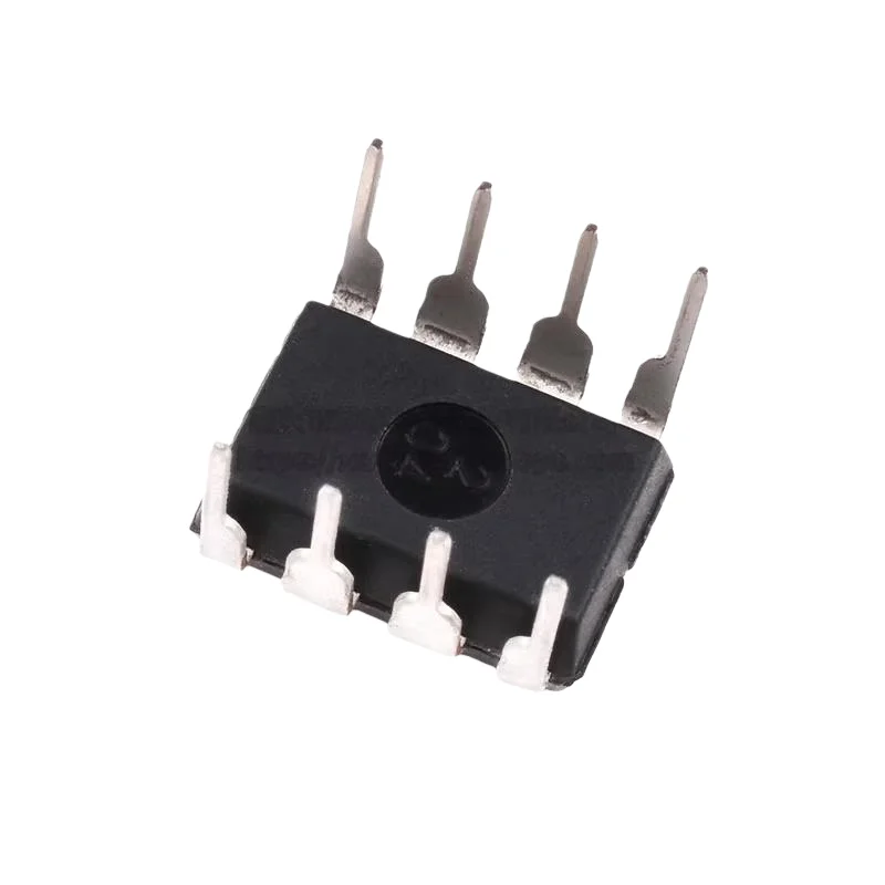20pcs Direct insertion LM311P LM311N LM311 voltage comparator DIP-8 chip IC