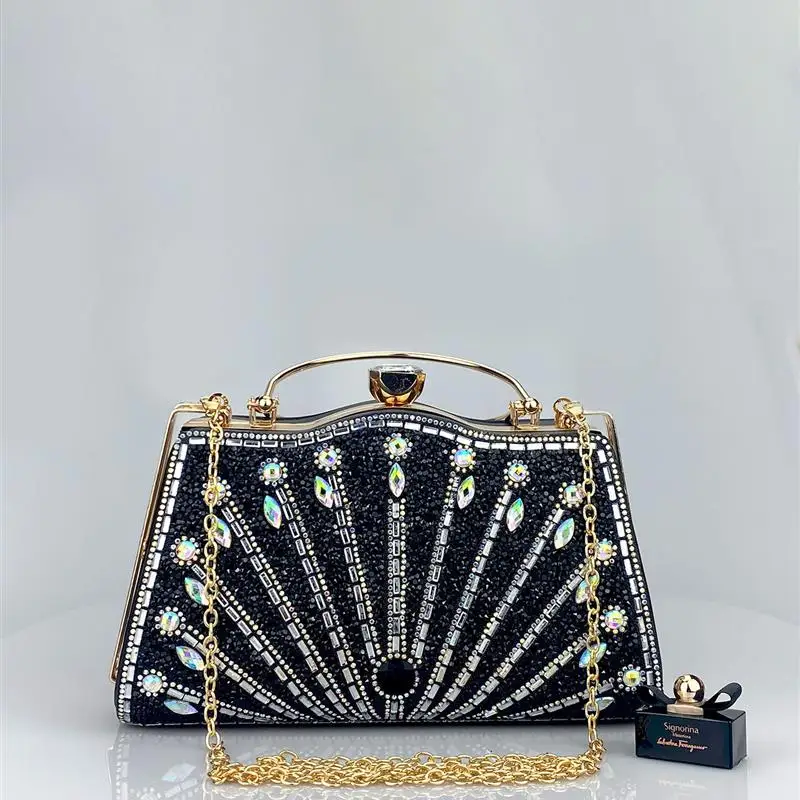 

Wedding Dinner Crossbody Bag Embroidered Bri Water Bri Gemstone Inlaid Bri Dinner Bag Square ape Polyester Material