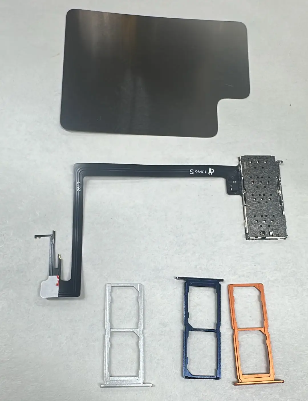 Dual SIM Card Slot Flex Cable Full Kit For iP17 Pro to Right Hole with sheet plate and with Card Trays